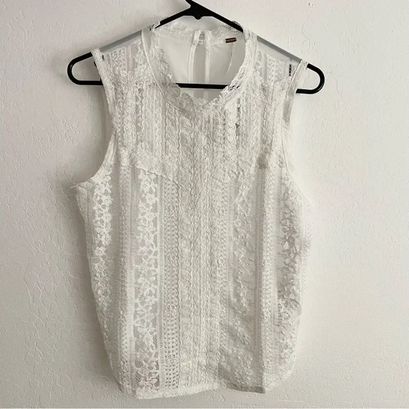 Free People- Tea Party sheer lace crop tank top in Ivory- medium - Picture 9 of 12